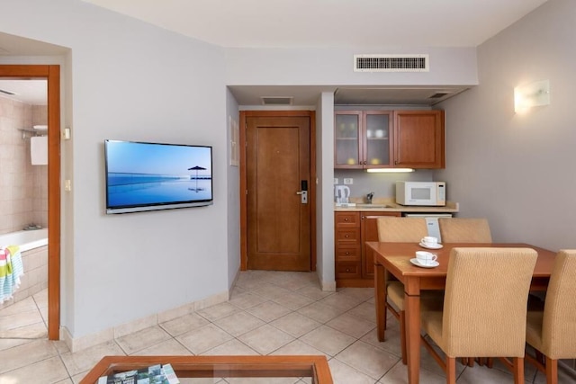 アリーナ バイ ザ ビーチ