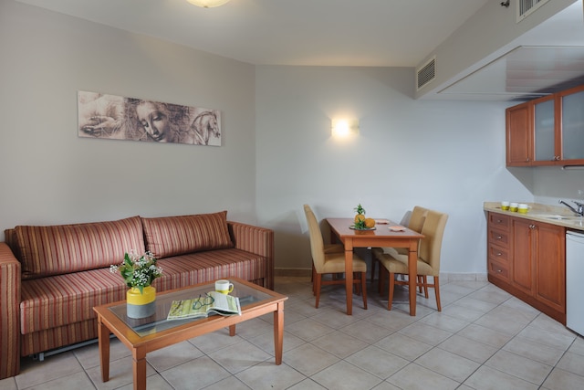 アリーナ バイ ザ ビーチ