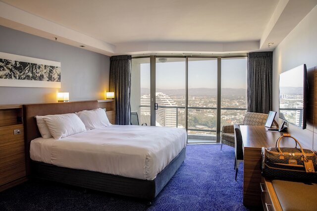 ソフィテル ゴールド コースト ブロードビーチ