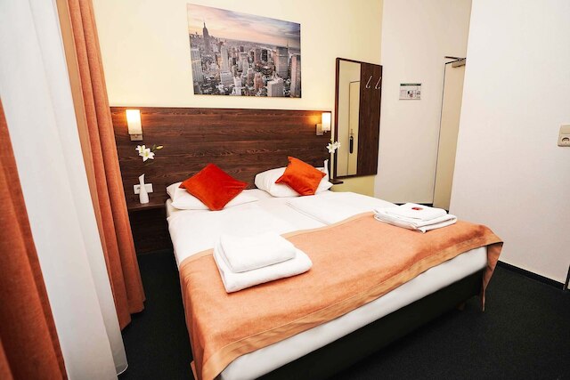 ホテル リトル パリ