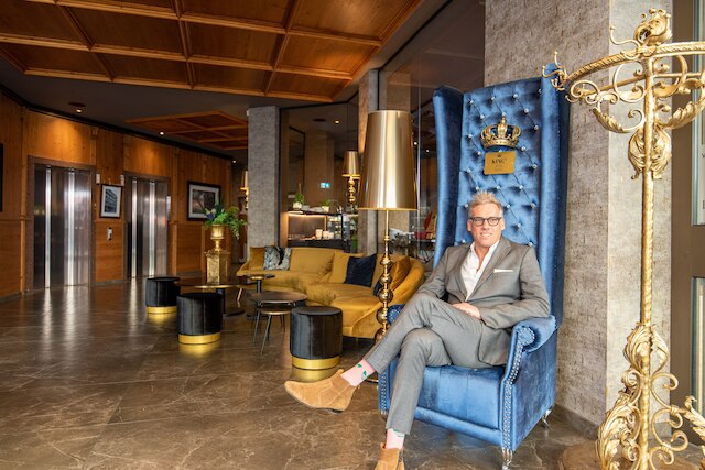 キングス・ホテル・ファースト