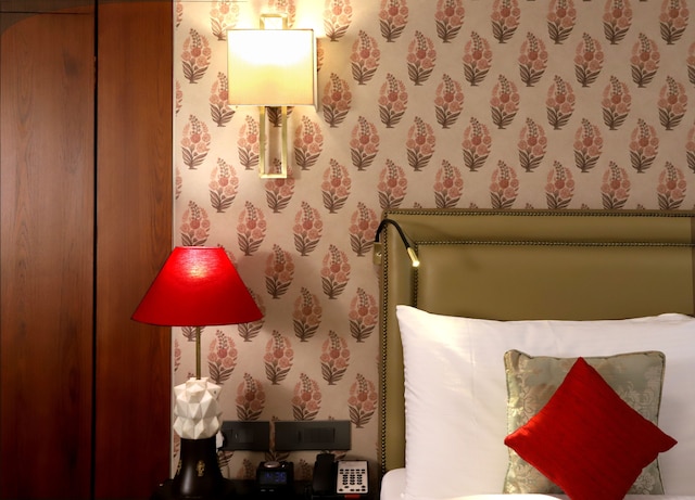 ジ アンバサダー ムンバイ