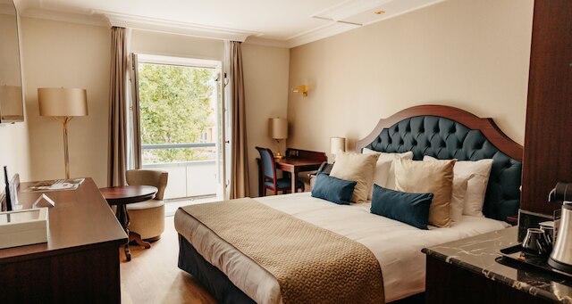 グランド ホテル カレル V