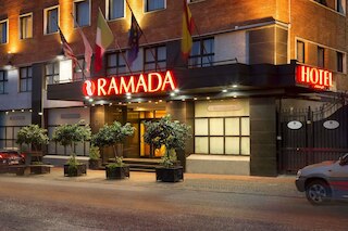 ラマダ ネープルス
