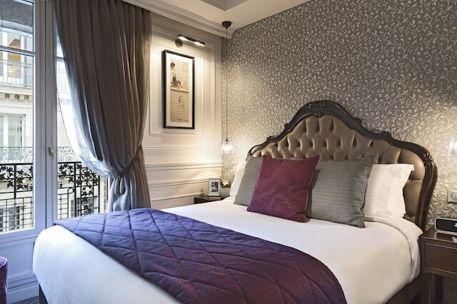 ラ クリーフ ルーブル パリ バイ ザ クレスト コレクション