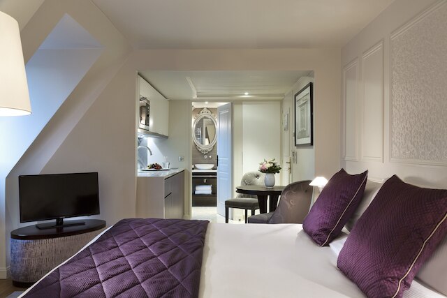 ラ クリーフ ルーブル パリ バイ ザ クレスト コレクション