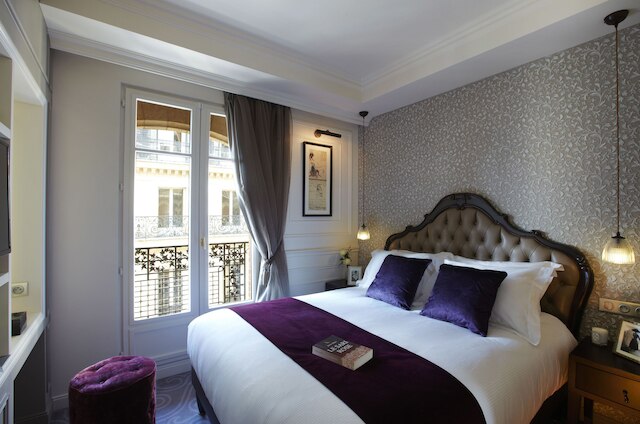 ラ クリーフ ルーブル パリ バイ ザ クレスト コレクション