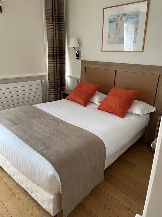 ホテル アポリネール