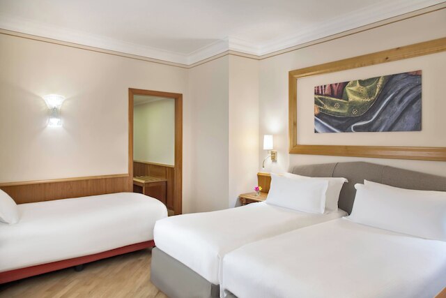 ルネサンス ナポリ ホテル メディテラネオ