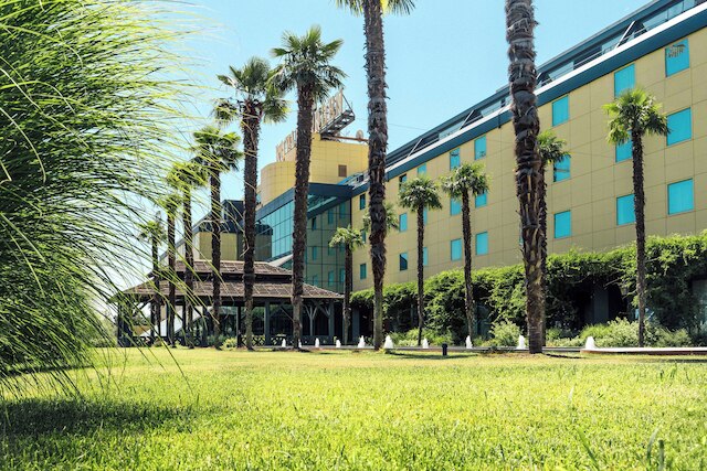 ロイヤル ガーデン ホテル (浏阳皇家花园酒店)