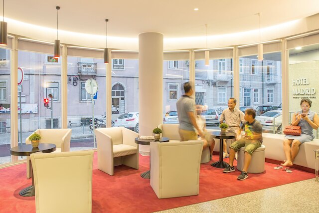 ホテル 3K マドリード