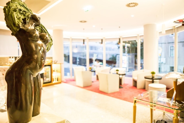 ホテル 3K マドリード