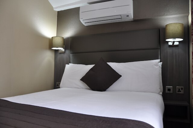 ブルネル ホテル