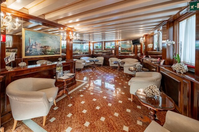 コロンビーナ ホテル