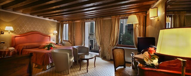 コロンビーナ ホテル