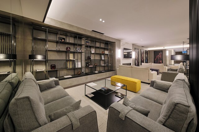 1881マドリッドベンタスホテル