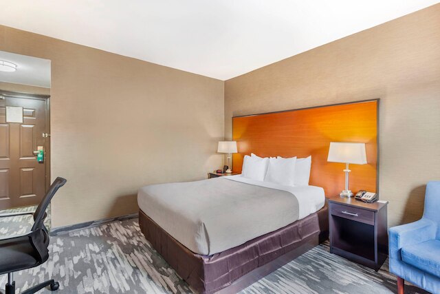 クオリティ イン トロント エアポート