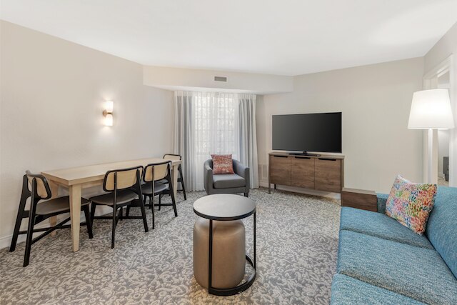 ソネスタ ES スイーツ オースティン ザ ドメイン エリア