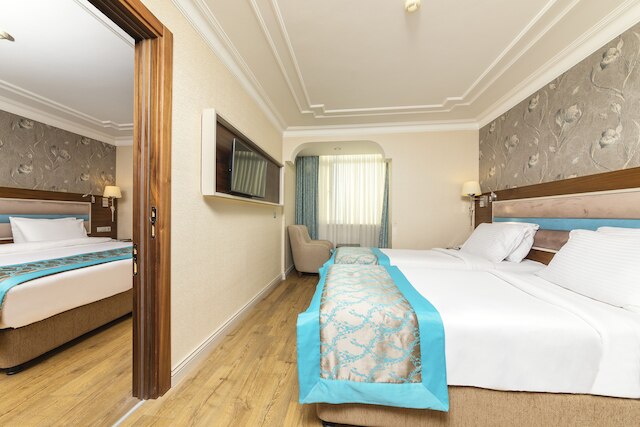 グランド ヤウス ホテル