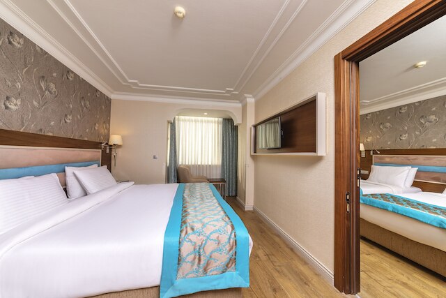 グランド ヤウス ホテル