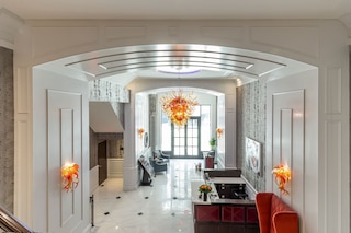 ブロードウェイ プラザ ホテル