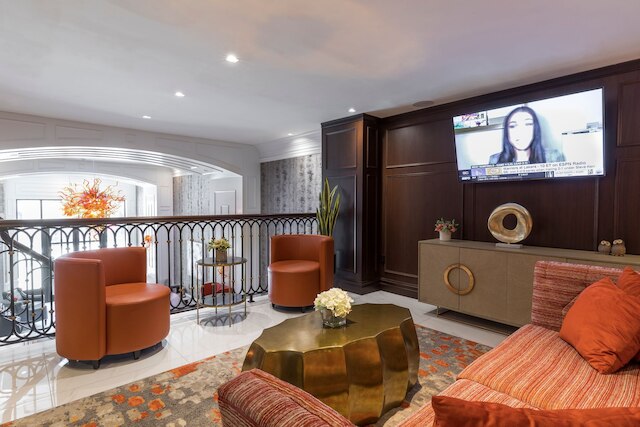 ブロードウェイ プラザ ホテル