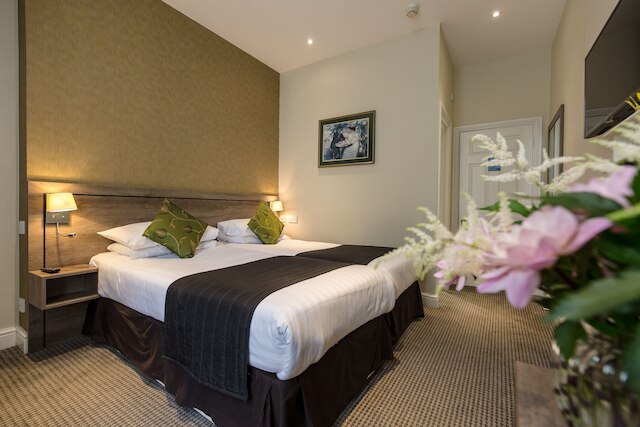 ケンジントン ガーデンズ ホテル