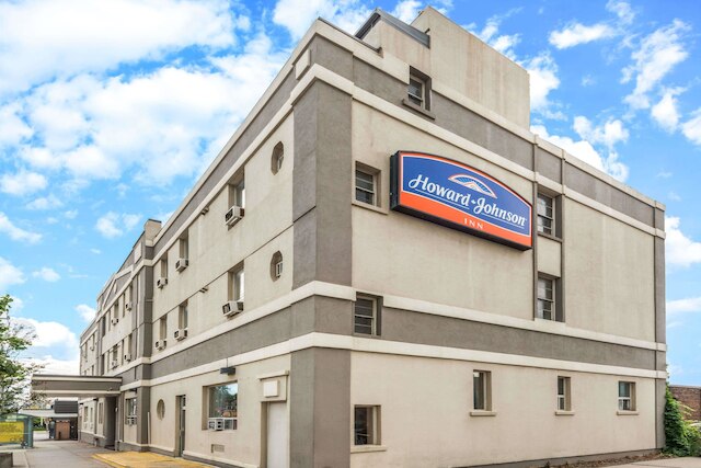 ハワード ジョンソン バイ ウィンダム トロント ダウンタウン ウエスト