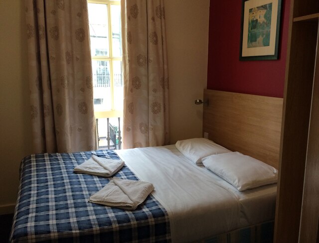 コリアーズ ホテル