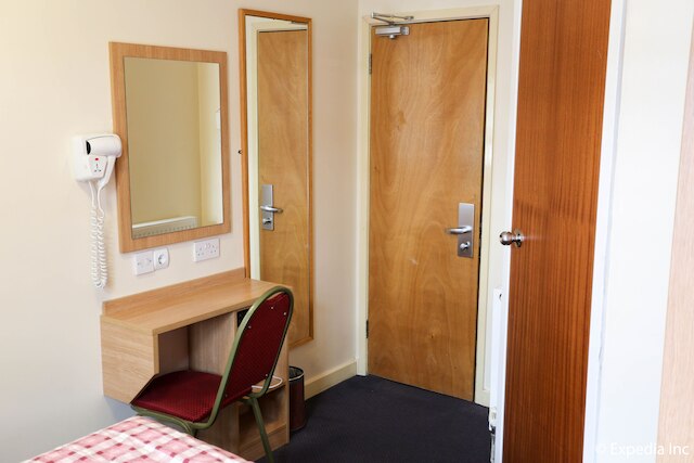 コリアーズ ホテル