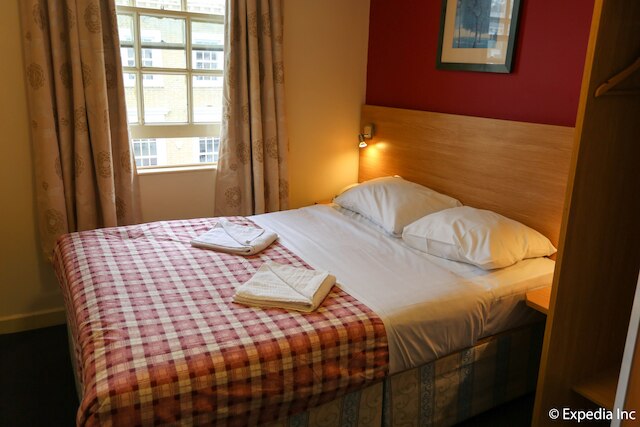 コリアーズ ホテル