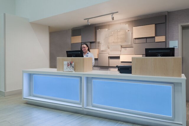 ホリデイ イン エクスプレス & スイーツ ニアレスト ユニバーサル オーランド by IHG