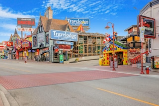 トラベロッジ バイ ウィンダム ナイアガラ フォールズ アット ザ フォールズ