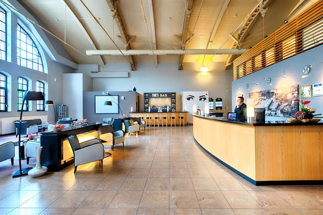 フォーポインツ バイ シェラトン オッフェンバッハ プラザ