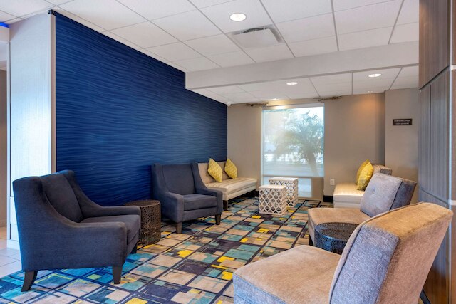 コンフォート イン & スイーツ メルボルン- ビエラ