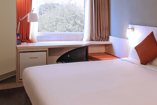 イビス オークランド エラズリー