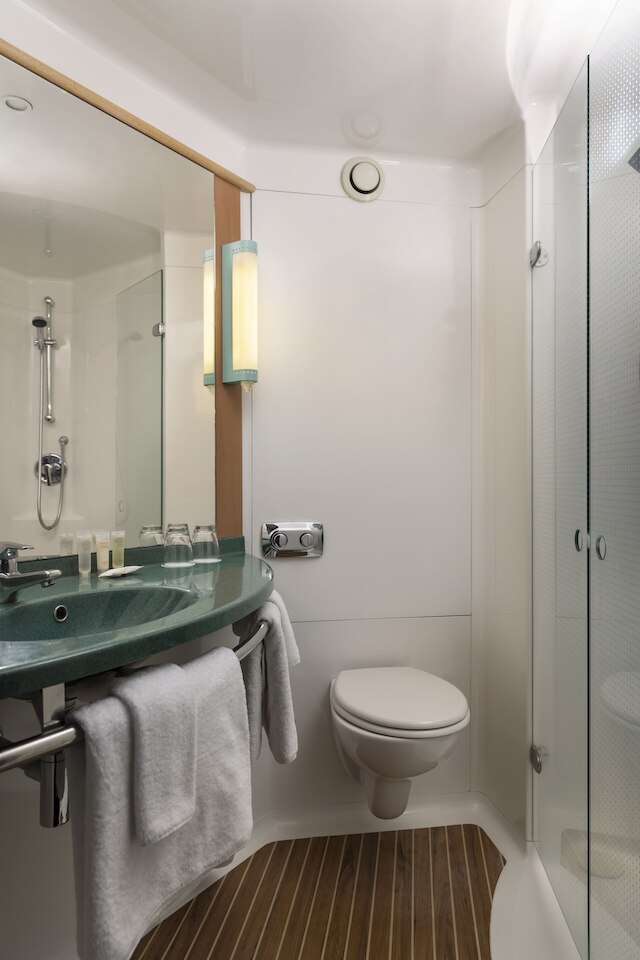 イビス オークランド エラズリー