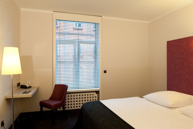 ホテル トパーズ