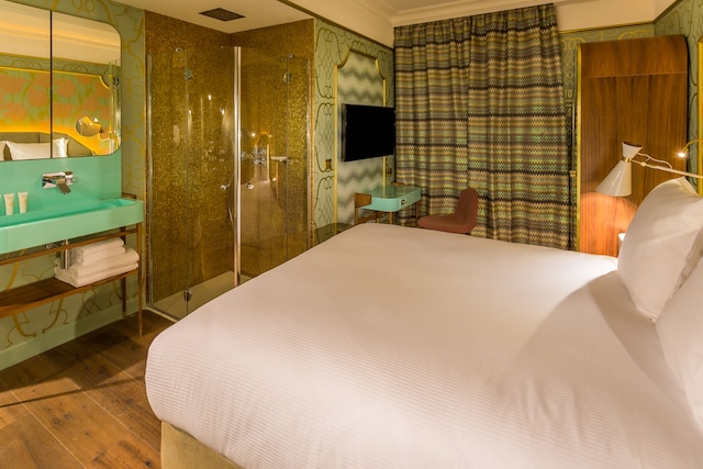 アイドル ホテル