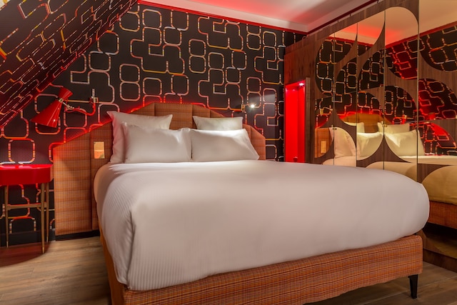 アイドル ホテル