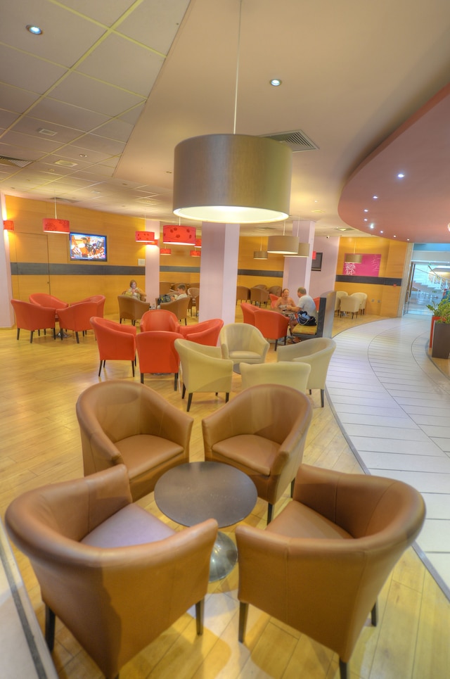 ザ プレルナ ホテル