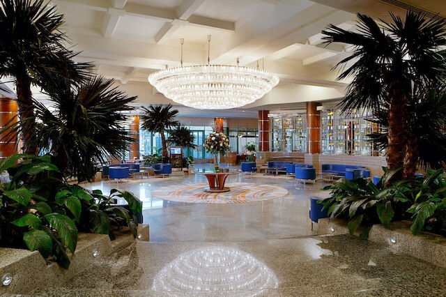 ヒルトン ドバイ ジュメイラ