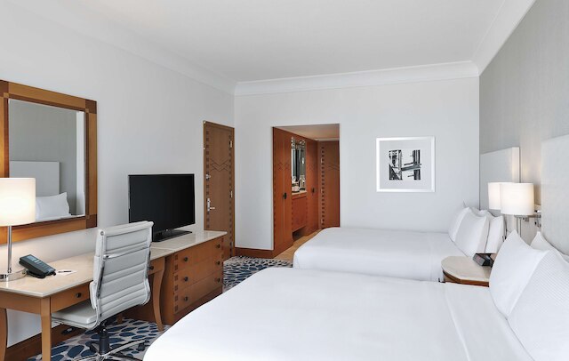 ヒルトン ドバイ ジュメイラ