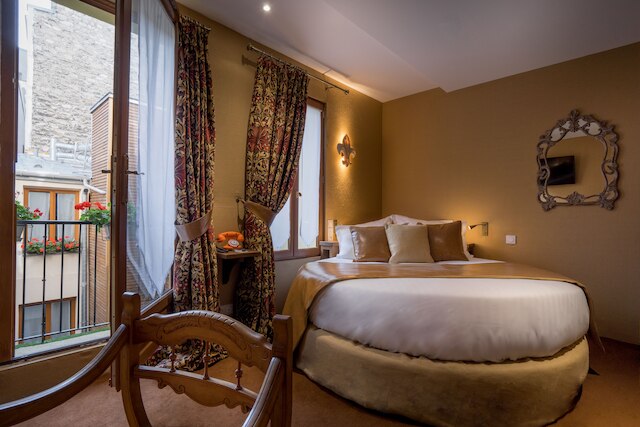 オテル ル テンプル ドゥ ジャンヌ