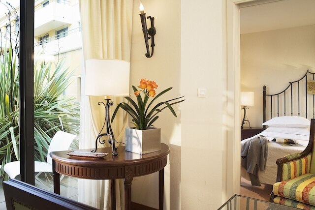 アビニョン グランド ホテル