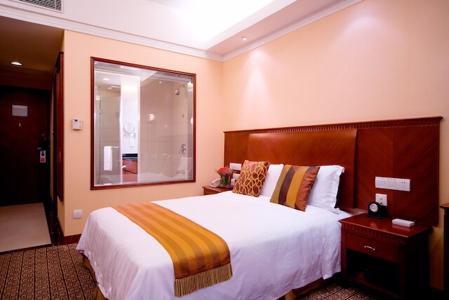 ラマダ バイ ウィンダム パール 広州 (廣州凱旋華美達大酒店)