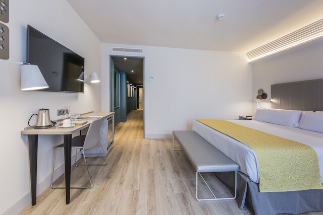 カタロニア グラナダホテル