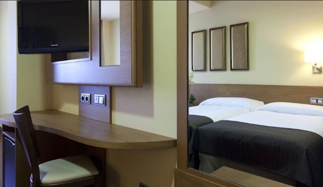 ホテル スターリング