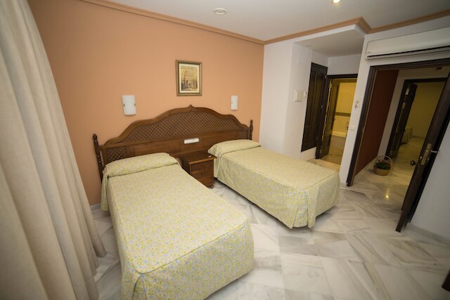 ロス オメヤス ホテル