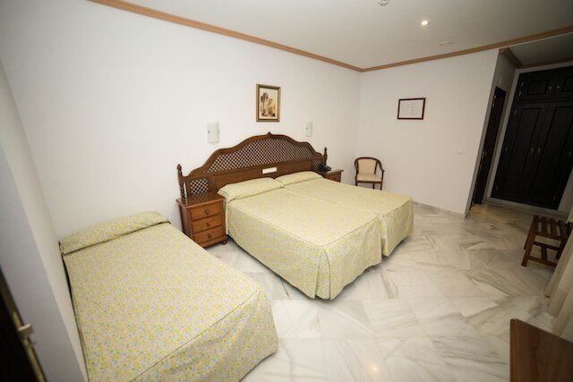 ロス オメヤス ホテル